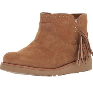 Ugg Australia Cindy Sand Suede Shearling Lined Studded Booties Tassels Girl Sz 4